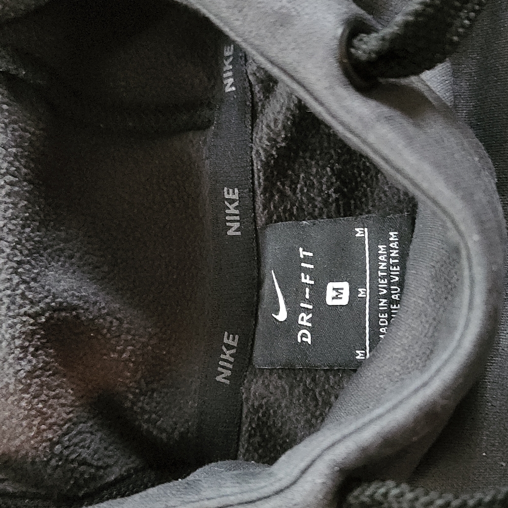 Nike dri fit pull over hoodie - Picture 2 of 3